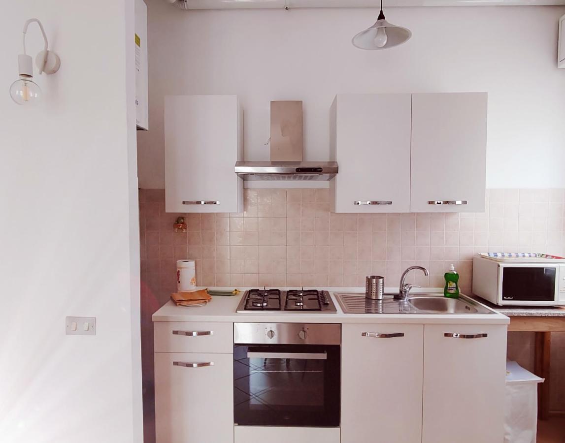 Ieo -Humanitas - Sunny House - Comodissimo Locate di Triulzi Ngoại thất bức ảnh